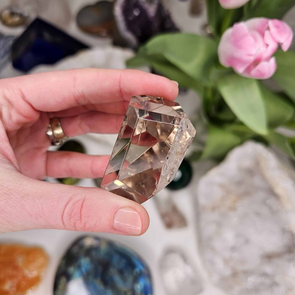 Krystaly a svíčky Dória - záhněda diamantový tvar